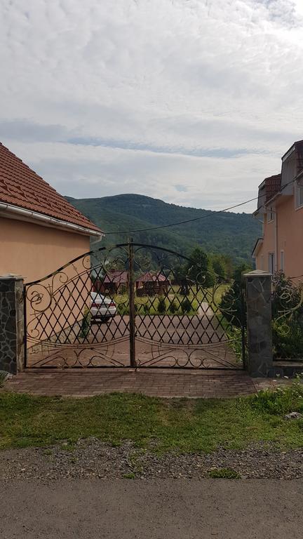 Hotel Lara Solochin Zewnętrze zdjęcie