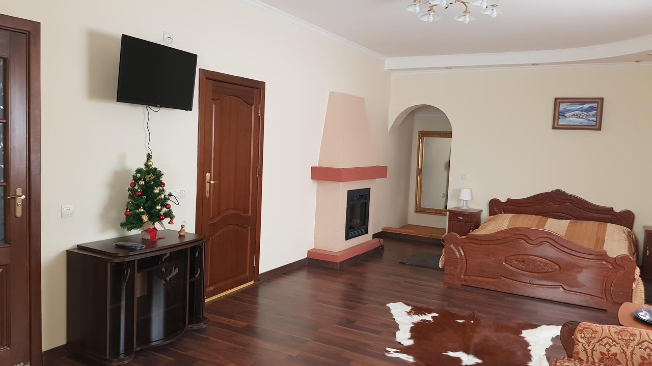 Hotel Lara Solochin Zewnętrze zdjęcie