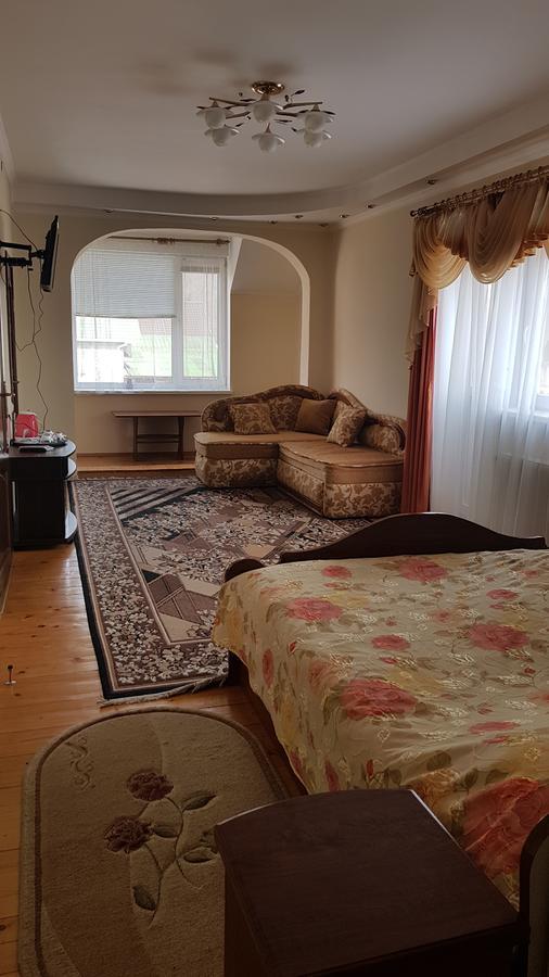 Hotel Lara Solochin Zewnętrze zdjęcie