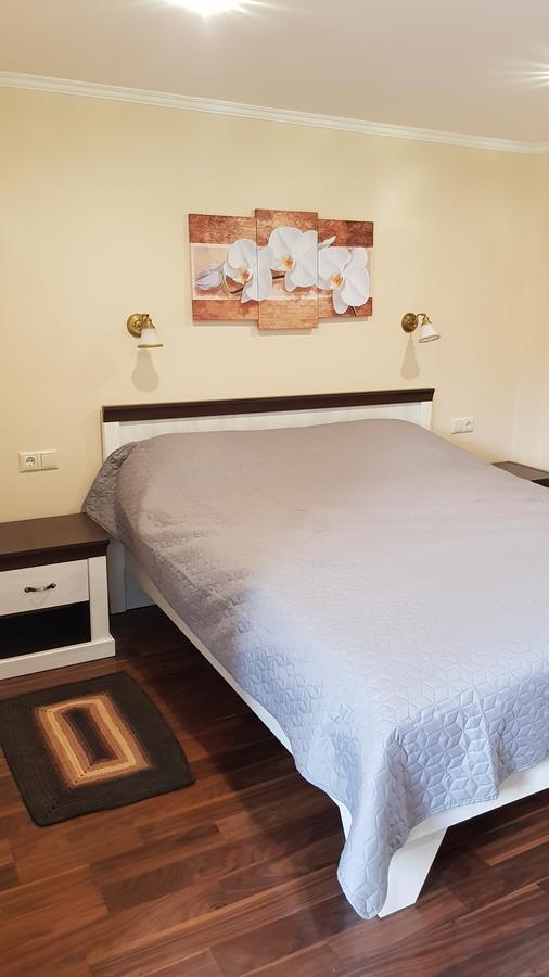 Hotel Lara Solochin Zewnętrze zdjęcie
