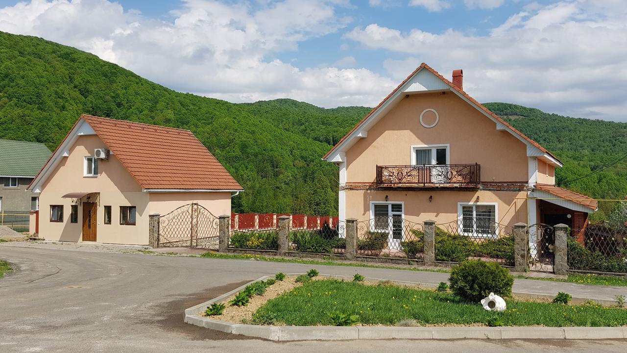 Hotel Lara Solochin Zewnętrze zdjęcie